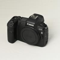 Фотокамера бездзеркальна Canon EOS R Body