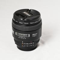 Об'єктив Nikon 85mm f/1.8D AF Nikkor