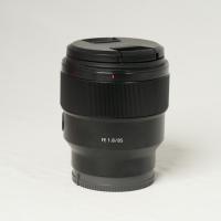 Об'єктив Sony FE 85mm f/1.8